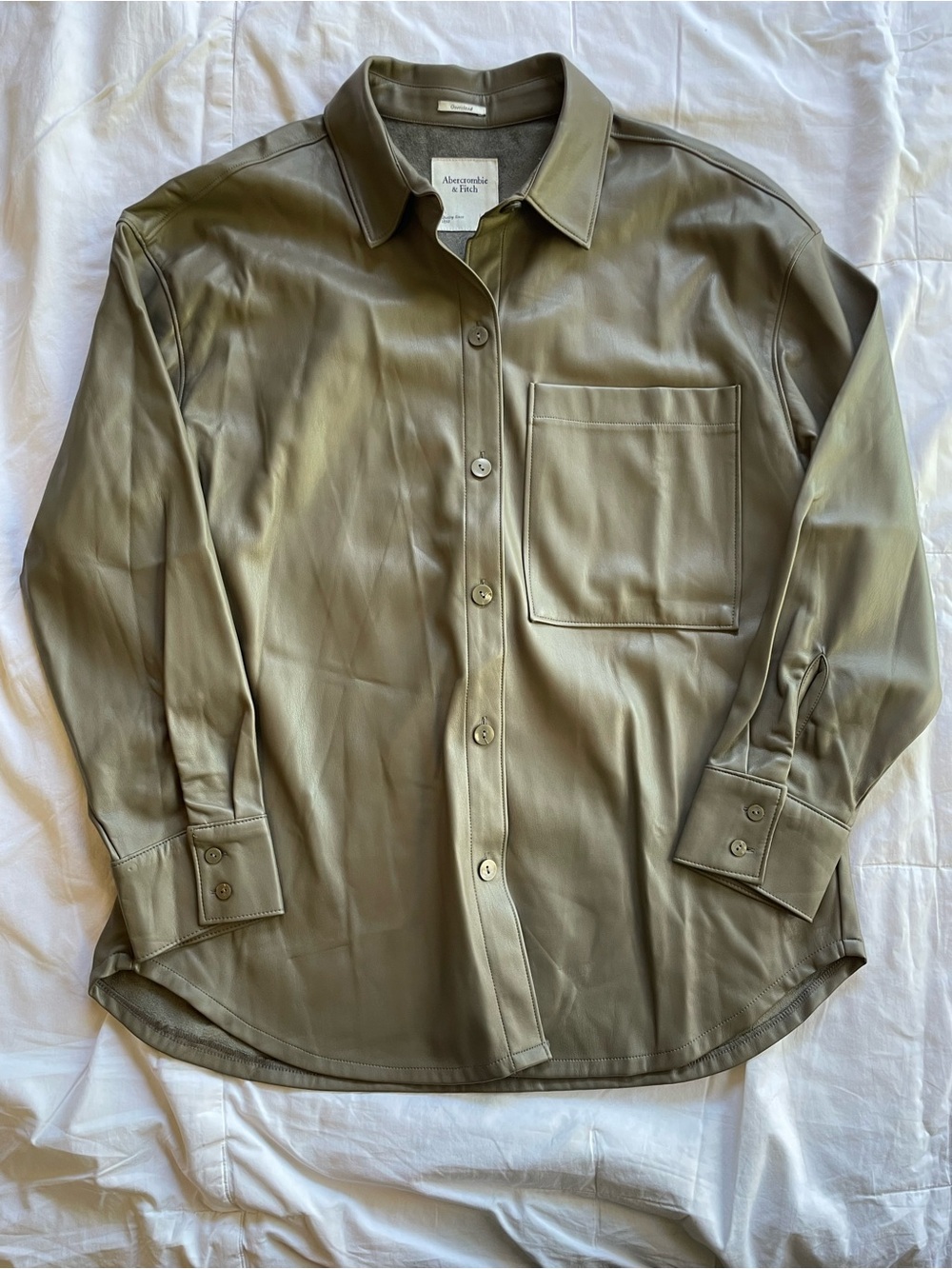 Abercrombie & Fitch Women’s Olive Button-Down Shirt Size Medium Oversized